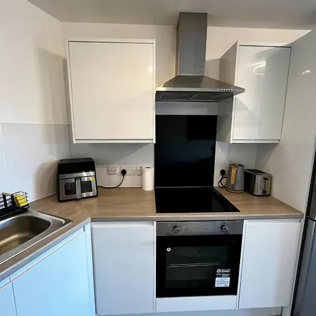 Apartament Chic 2-bed Flat - Coop Live & Ethiad *