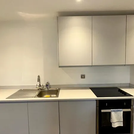 Apartment Lux Livin' - Luxury 2 Bed Penthouse Large Balcony *