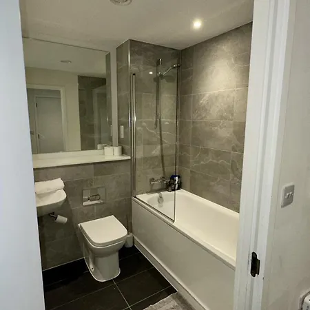 Lux Livin' - Luxury 2 Bed Penthouse Large Balcony * Manchester