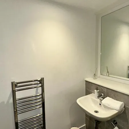 Apartment Lux Livin' - Luxury 2 Bed Penthouse Large Balcony