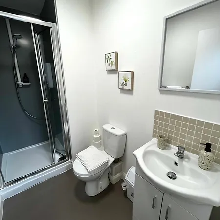 The Failsworth Collection - Stylish With Free Parking * Manchester