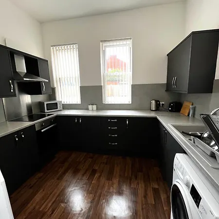 The Failsworth Collection - Stylish With Free Parking Apartament Manchester