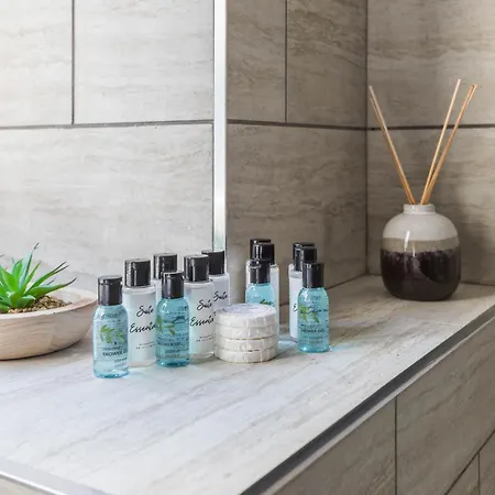 펜션 Forest View- Oasis Mural -didsbury Zen Sleeps 10 맨체스터
