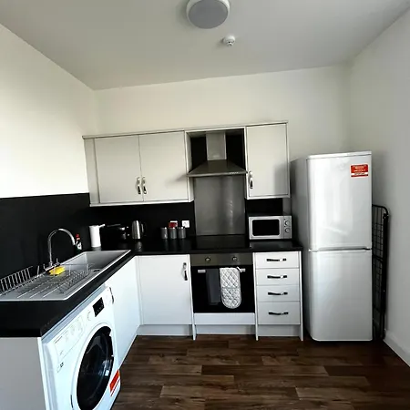 The Failsworth Collection - Stylish With Free Parking *