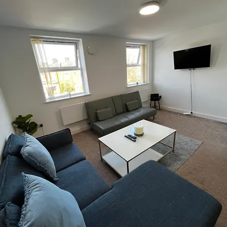 The Failsworth Collection - Stylish With Free Parking Apartment Manchester