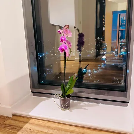 Luxury Media Salford * Manchester