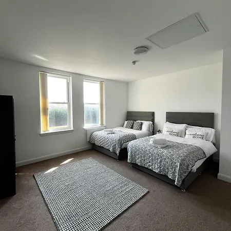 The Failsworth Collection - Stylish With Free Parking Apartment Manchester