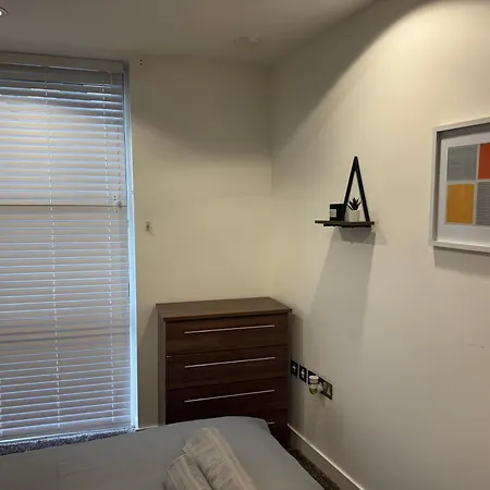 Numberone - Pink - Mediacityuk Apartment *