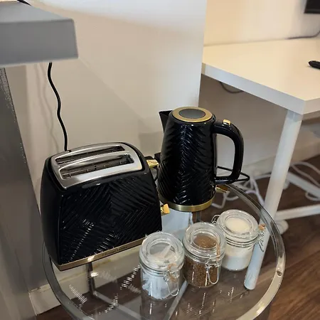 Numberone - Pink - Mediacityuk *