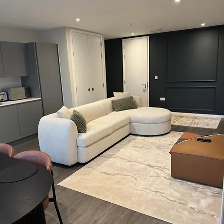 Equinox Apartment Manchester
