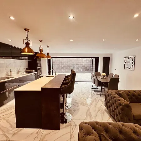 Apartment Luxury 5br With Access