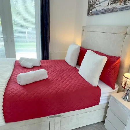 Stylish On St Marys Road Apartment