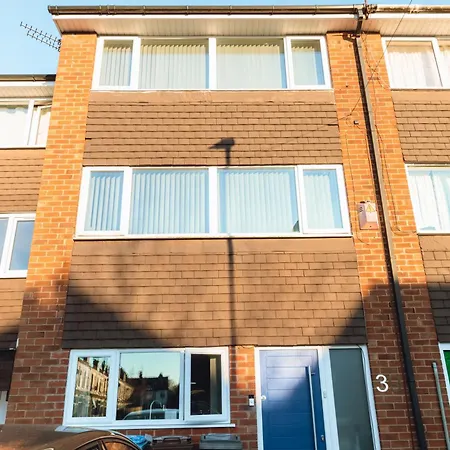 Forest View- Oasis Mural -didsbury Zen Sleeps 10 Сasa de vacaciones Mánchester