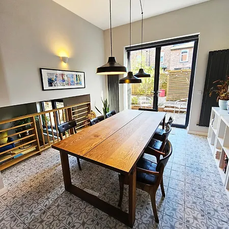 In Chorlton And Close To Everything Apartment *
