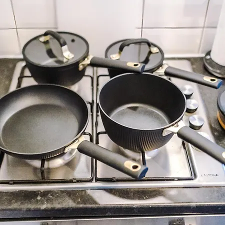 Stunning 3bedroom Home, Game Room, Free Parking, Fully Stocked, Sleeps 8 * Манчестер