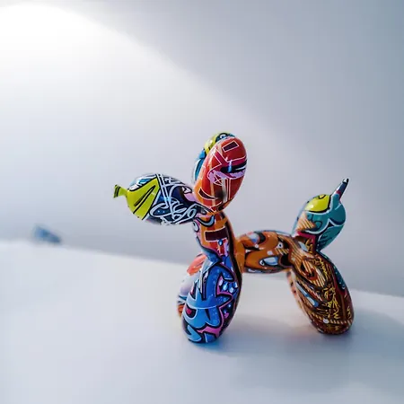 Stunning 3bedroom Home, Game Room, Free Parking, Fully Stocked, Sleeps 8 *