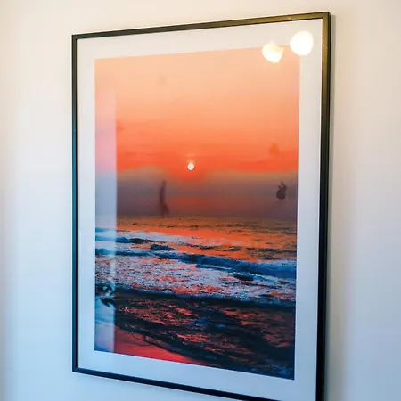 Huge 5 Bedroom Townhouse In Salford, Free Parking, Sleeps Up To 11 Guests Manchester