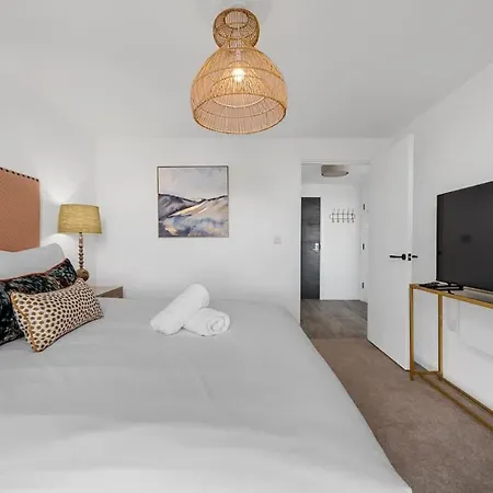 Apartmán 1 Bed Old Trafford Flat Rooftop Views