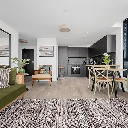Apartmán 1 Bed Old Trafford Flat Rooftop Views *