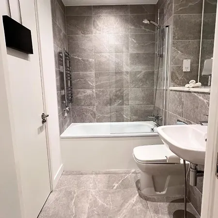 2br In The Heart Of Apartment Manchester