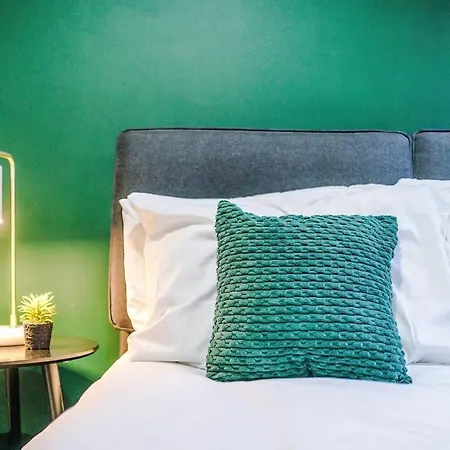 New, Luxe 2br, Manchester, Pool Table, Parking, Balcony, Ps4 Апартаменты Манчестер