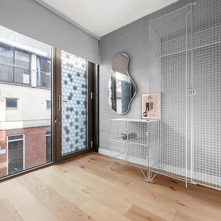 Free Parking - Roof Terrace - Luxury Townhouse Holiday home Manchester