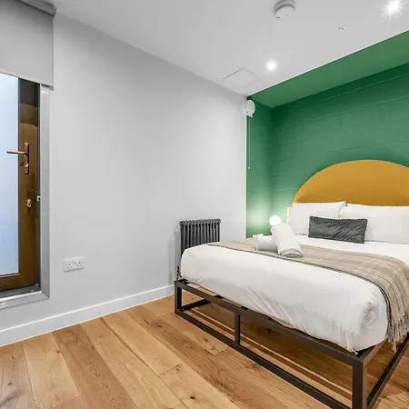 Holiday home Free Parking - Roof Terrace - Luxury Townhouse Manchester