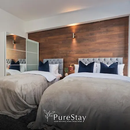 Fabulous House - 5 Beds Sleeps 8 - Free Parking - By Purestay 別荘 *