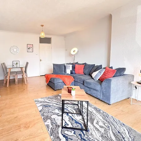 Etihad Stadium - Contractor & Business Holiday home *