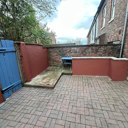 Free Parking, Games Room, Sleeps 7, Hébergement de vacances Manchester