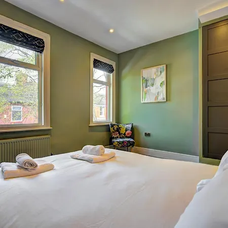 Pass The Keys Stunning Sleeps 6
