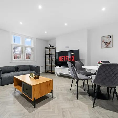 Luxury Heart Of Didsbury Apartment Manchester