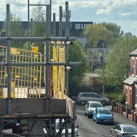 Bank Street Apartman