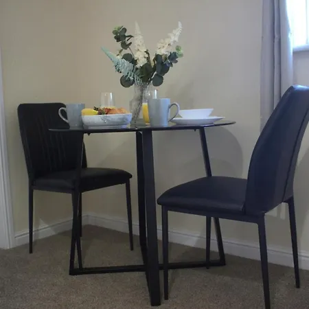 Hub - 2br With Free Parking, Near Airport & Attractions Manchester