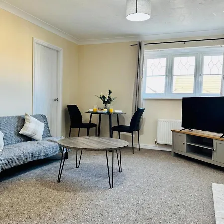 Manchester Stay Hub - 2Br With Free Parking, Near Airport & Attractions * Manchester