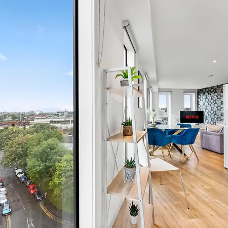 Stylish Penthouse - Parking- Gym Manchester