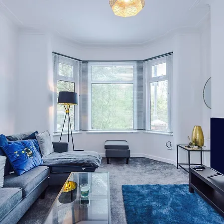 Ferienhaus Large 4 Bed House Sleeps 8 By Host A *