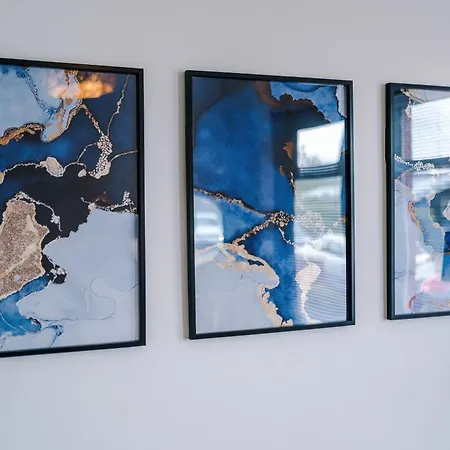 Large 4 Bed House Sleeps 8 By Host A בית נופש *