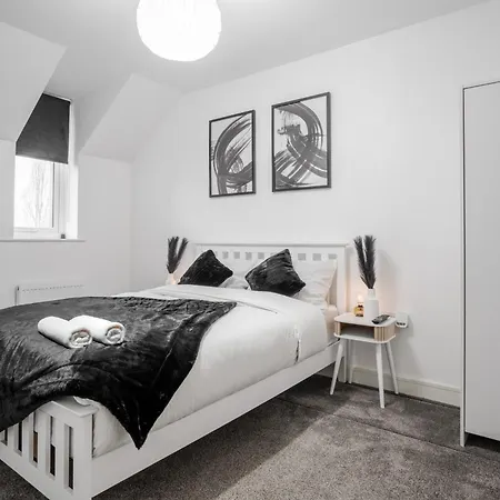 Corhivestay Droysden 맨체스터
