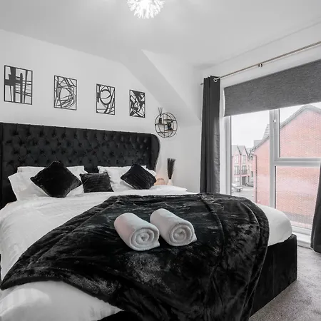 Corhivestay Droysden * 맨체스터