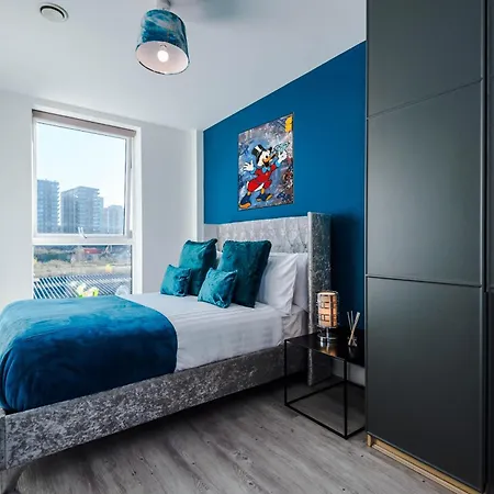 Lux Livin' - Luxury 5 Bed Centre Manchester
