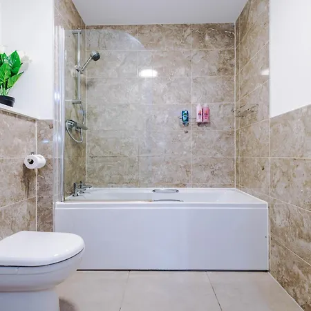 شقة Lux Livin' - Luxury 5 Bed Centre *
