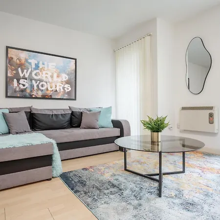 Apartment Lux Livin' - Luxury 2 Bed Centre Free Parking