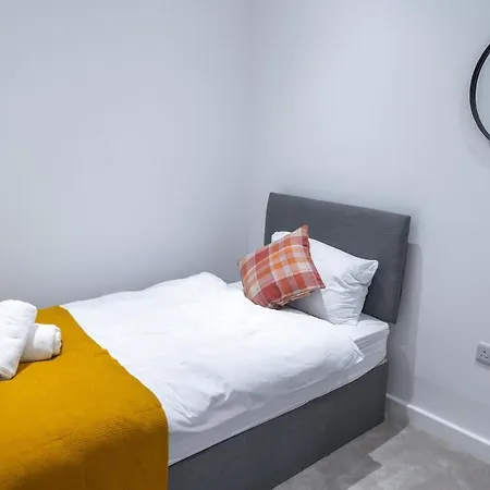 Hive Near Etihad Coop Live *