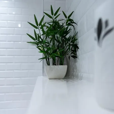 Hive Near Etihad Coop Live Mánchester