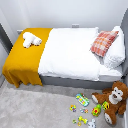 Hive Apartment *