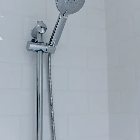 Hive Near Etihad Coop Live