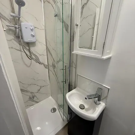 Ingoldsby Homestay Manchester