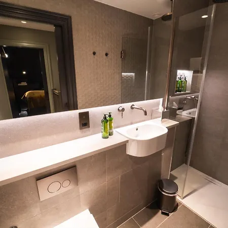 Отель Forty Seven Manchester, Worldhotels Crafted Манчестер