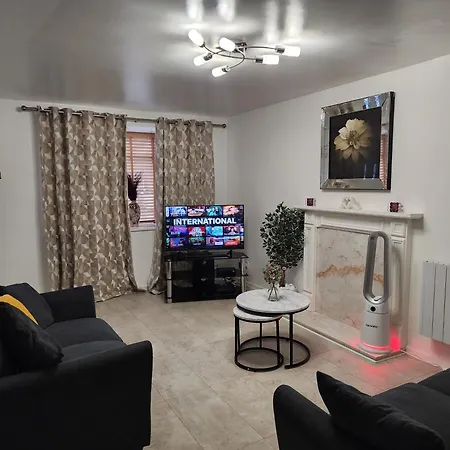 Semesterbostad Temade Homes -2 Bed Graceful -free Parking